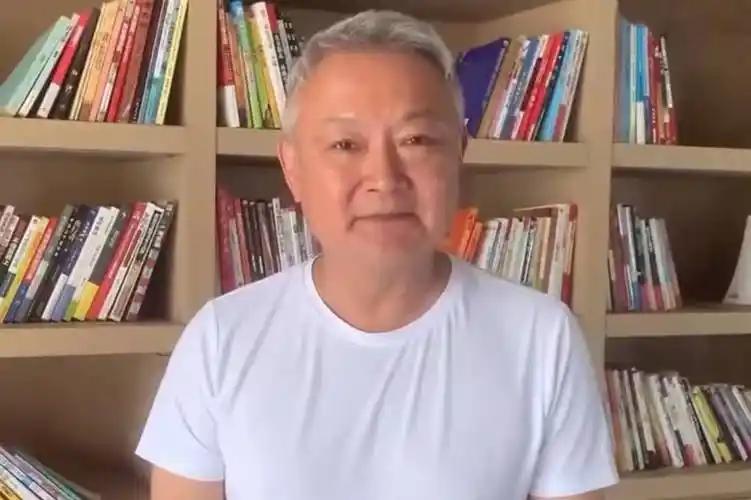 87版欧阳奋强，才是真正从书里走出来的贾宝玉87版《红楼梦》里的欧阳奋强，
