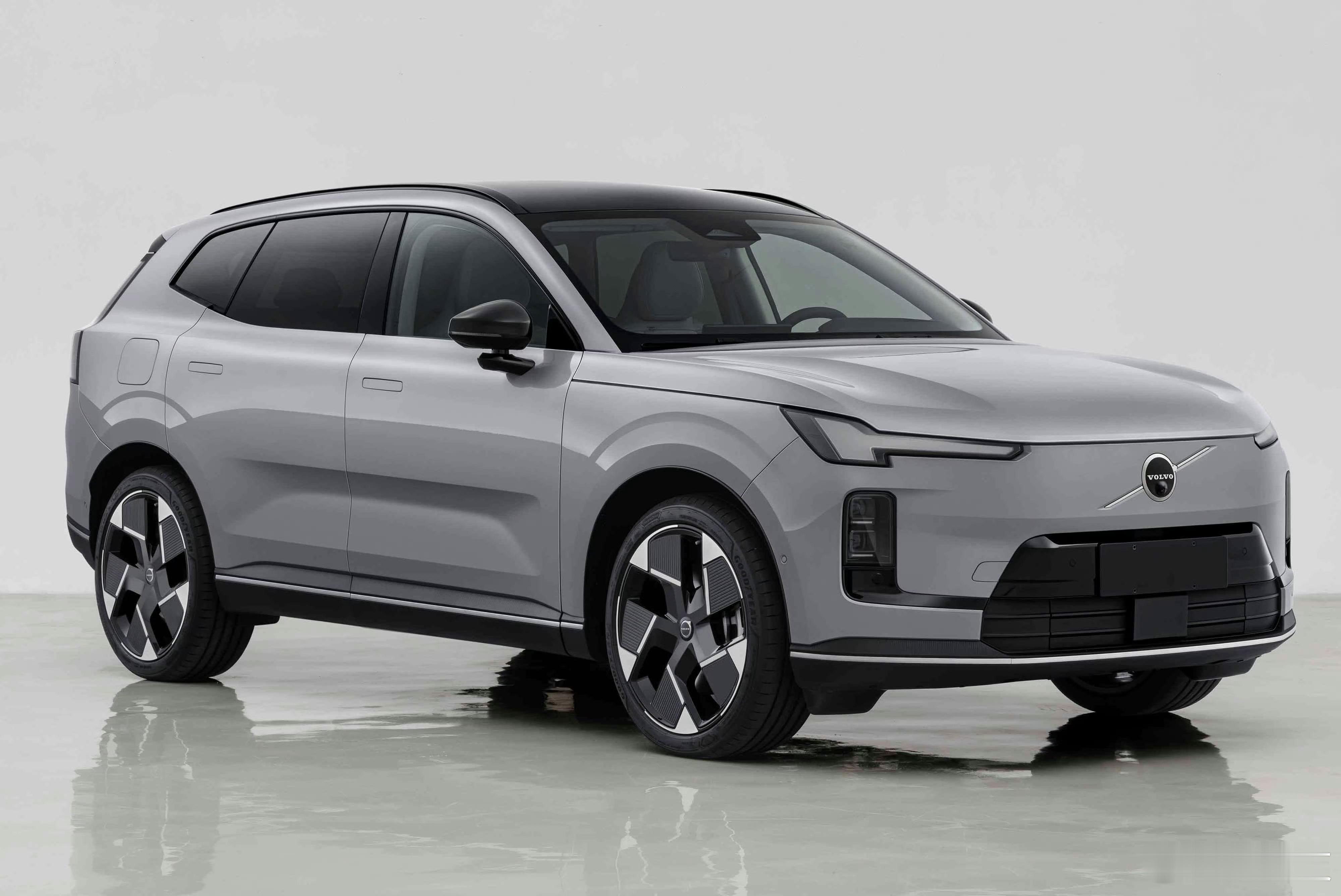 沃尔沃XC70申报图曝光：轴距2895mm，预计在9月份正式上市！日前，我们从最
