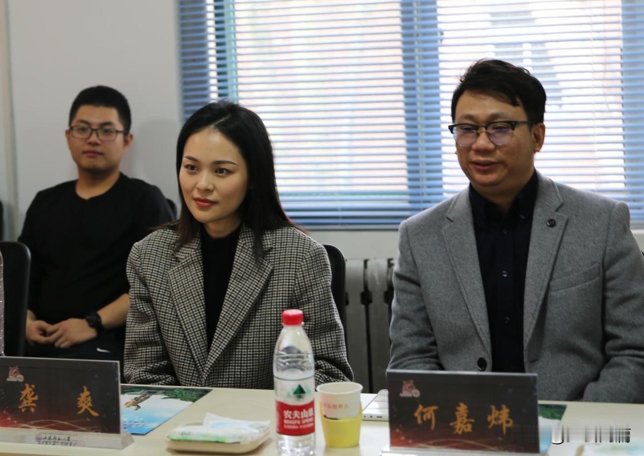 龚爽去世，只有37岁，可惜了！龚爽与丈夫何嘉炜，是业内难得的音乐伴侣，二人2