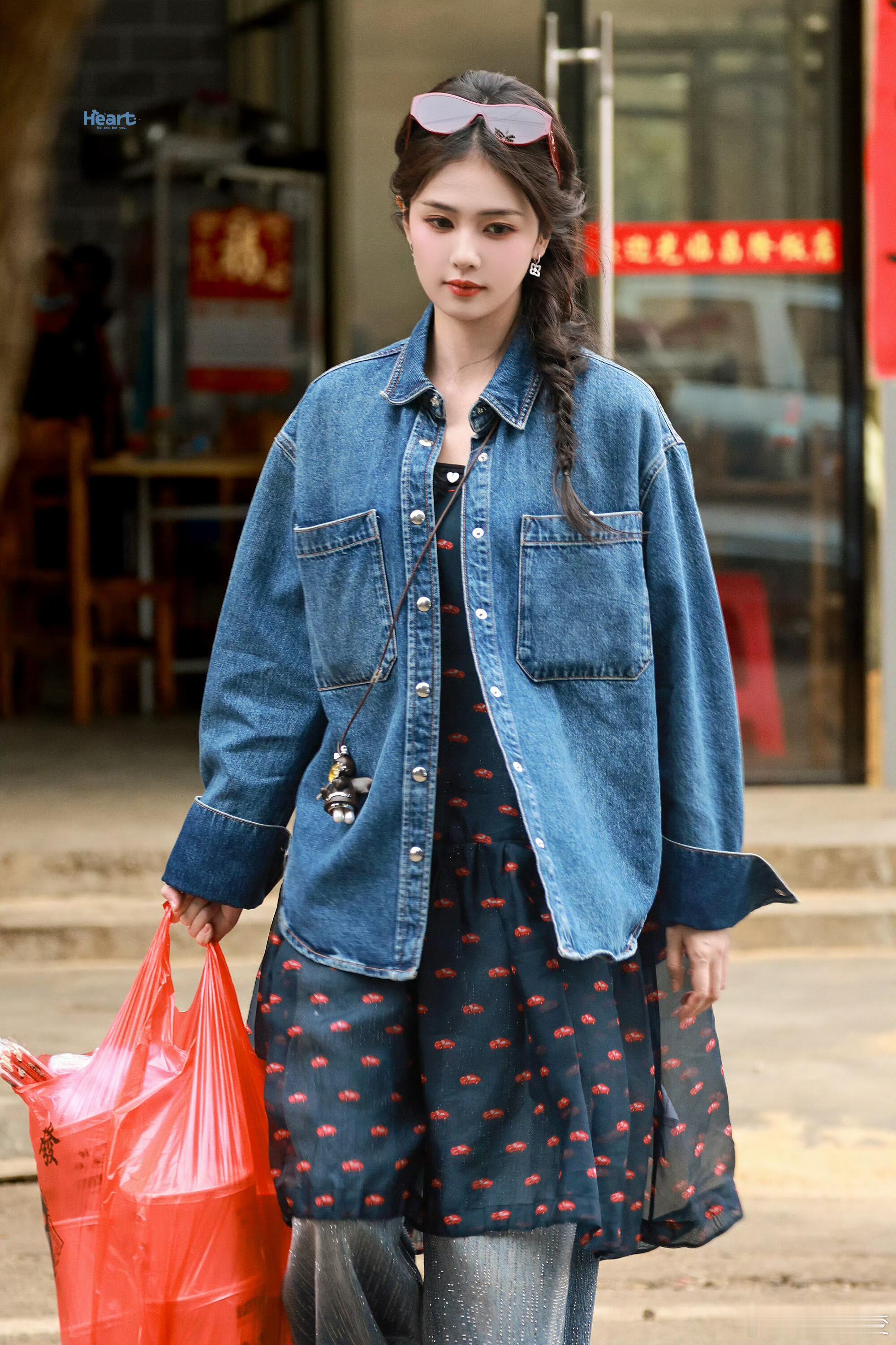 白鹿白鹿今日综艺路透好美好美白鹿｜