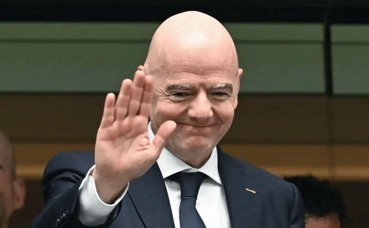 国际足联明智选择！据西班牙媒体透露：国际足联已正式通知西班牙足协与阿根廷足协，本