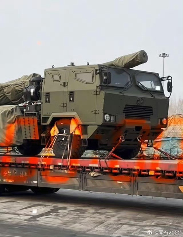 老中的4x4轻型155mm轮式自行榴弹炮[并不简单]好帅！不仅重量变轻了，而