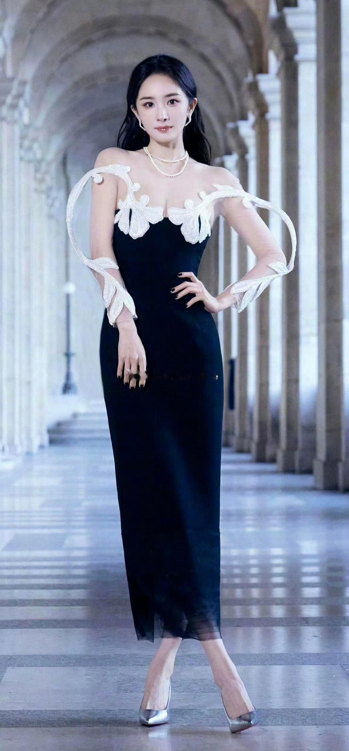 杨幂杨幂黑长直杨幂