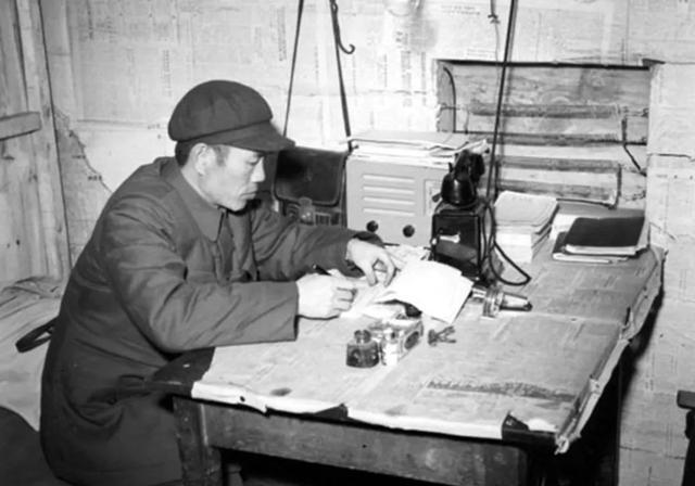 1948年秋，解放战争进入战略决战阶段。辽沈、平津战役相继展开，战场局势瞬息万变