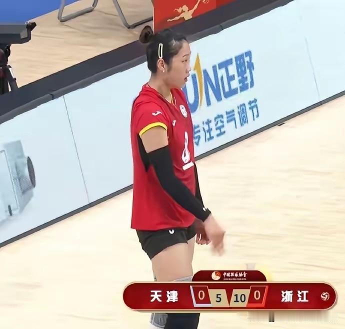 晒图笔记大赛浙江女排1：3不敌上海女排，上海女排顺利进入决赛，不过本场比赛浙江女