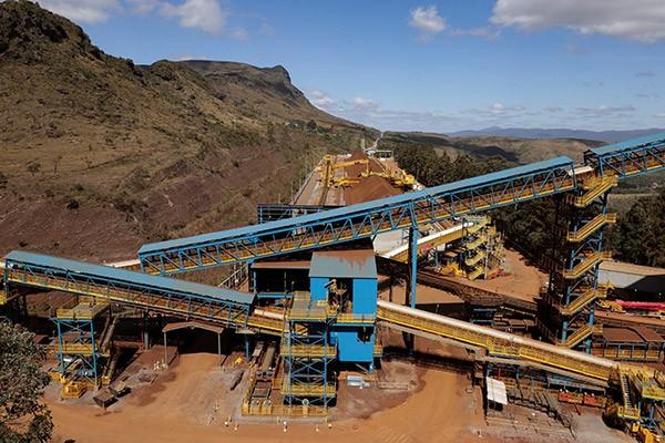 巴西对中美等国家放狠话！不管是中国、美国还是欧盟，谁想挖我们的稀土，必须答应