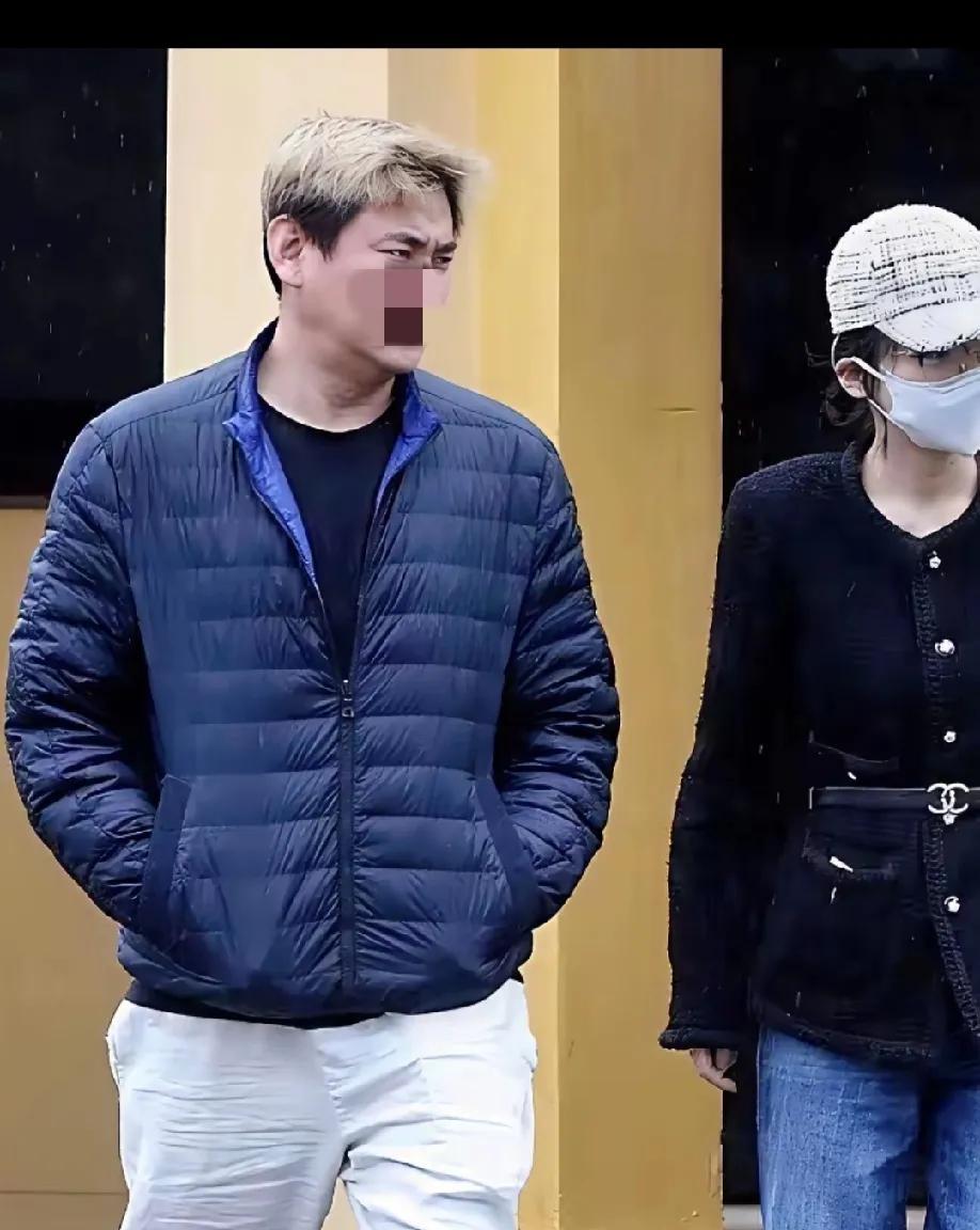 有些人就是被仇富冲昏了头脑！杨兰兰7000万澳元保释金纯粹是自媒体造谣。目前没有