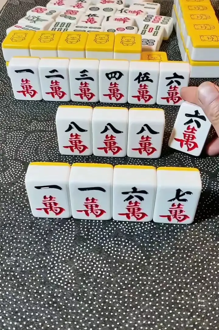 天王老子来了，六万也不可能胡，一胡你就是诈胡，诈胡赔三家，可要想清楚了。​麻友