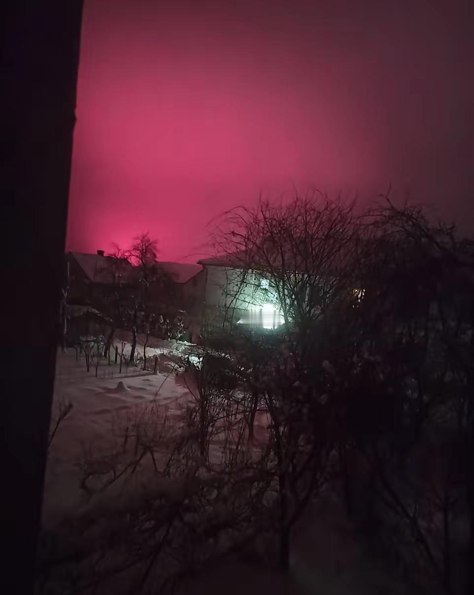 “榛树”导弹震撼出击：西方阵营集体失声，俄罗斯亮剑打破双重标准！