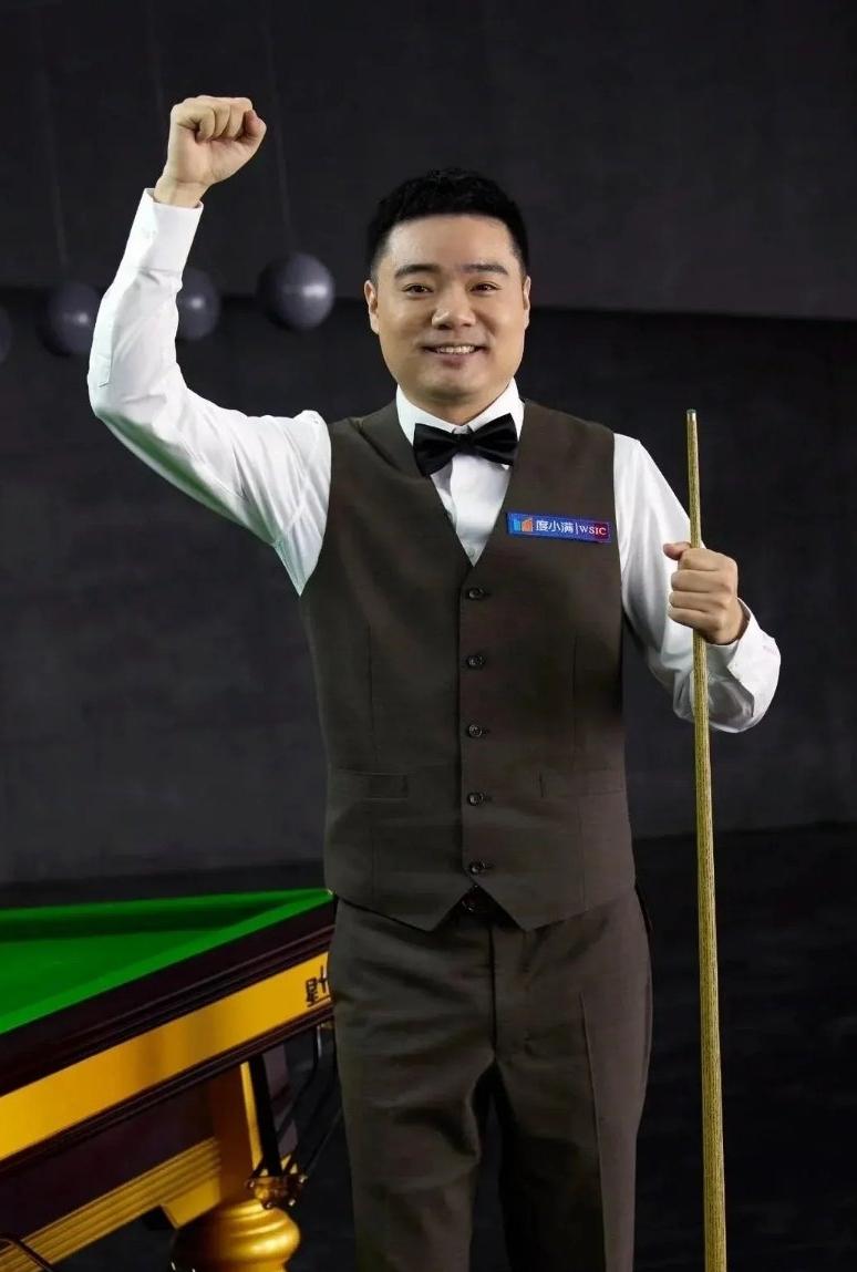 很多人说，赵心童拿到了世锦赛冠军，目前世界排名第五，是国内球员第一人，成就和地位