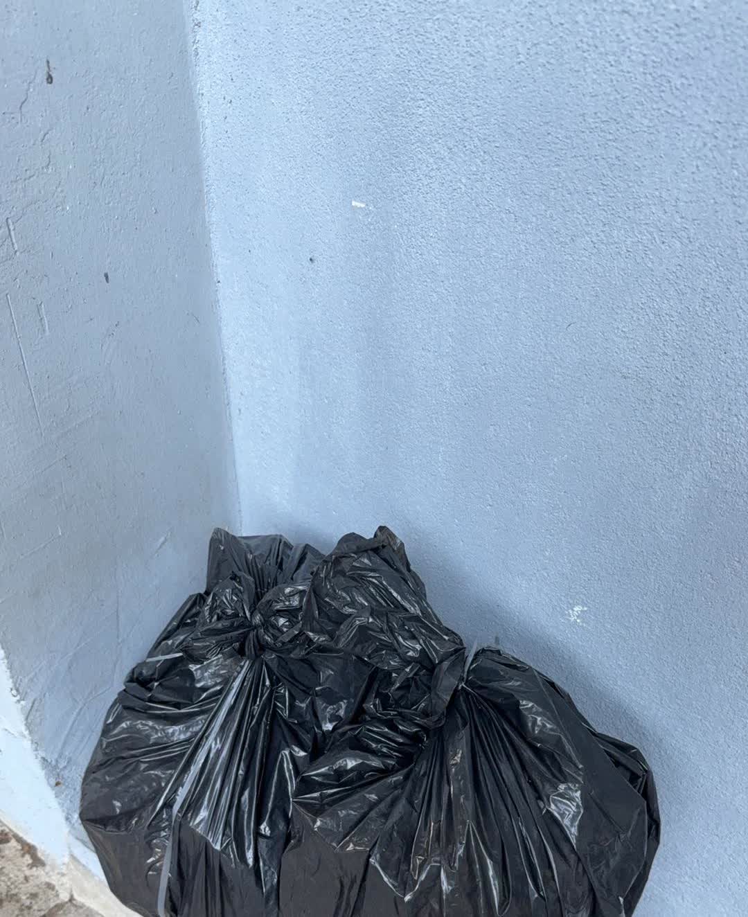 我的天啊，我这个78岁的老太太，一辈子遵纪守法的老人，竟然被当地人投诉了！投