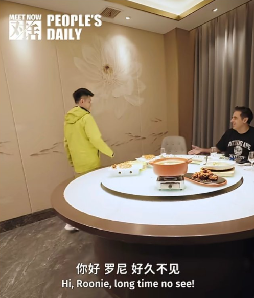 赵心童奥沙利文神仙友谊破防了！世锦赛半决赛赢球说对不起，火箭开车陪练约饭狂赞：未