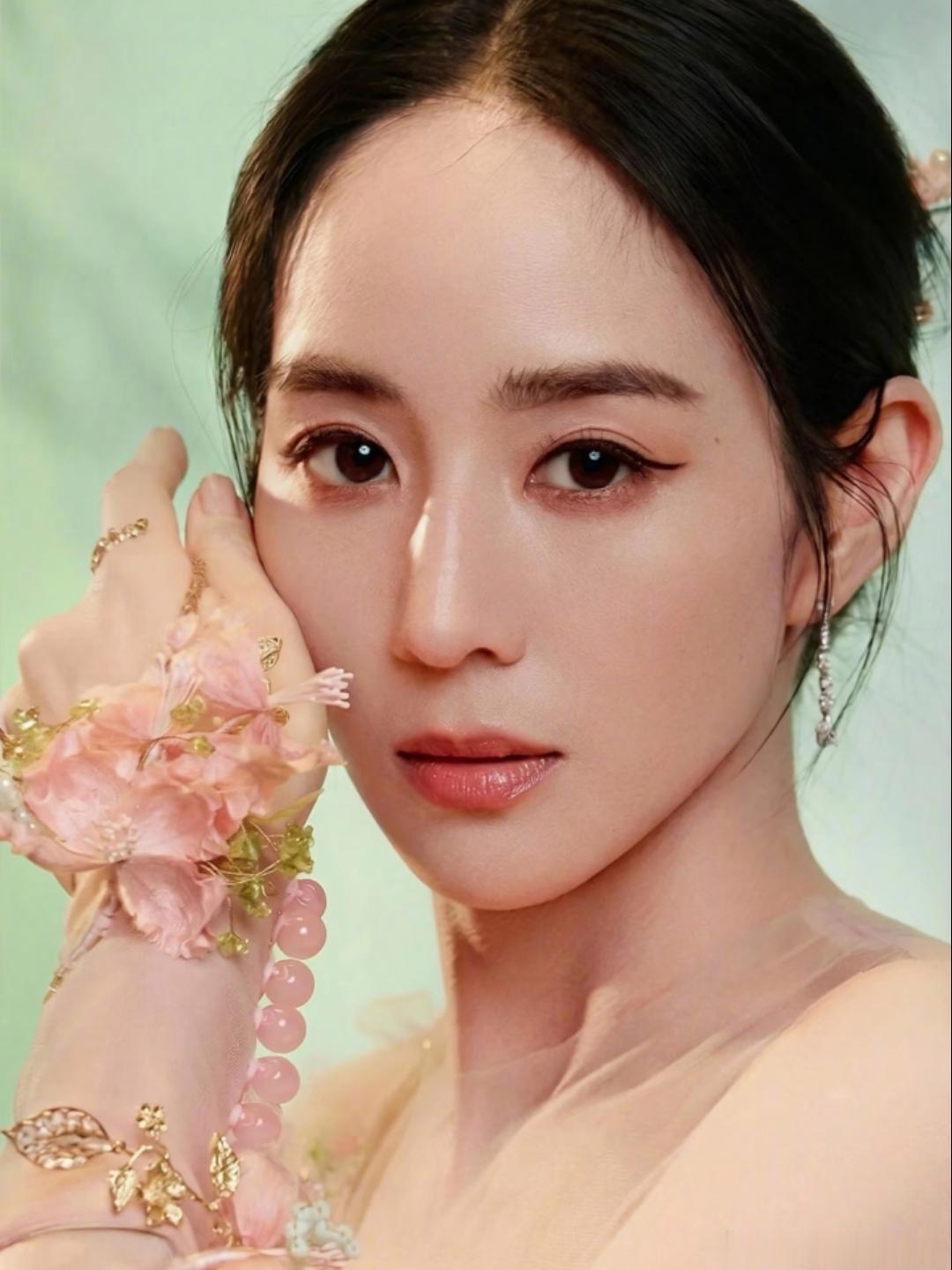 1.张钧甯对婚姻的态度一直很坚定，更倾向于不婚。她可以接受恋爱，但对于结婚、生