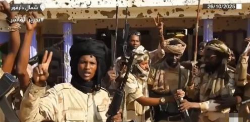 世卫组织第二天就证实了这个消息，那些倒下的人里有还没康复的患者、陪着家人看病的陪