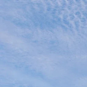 每日一善阳光信用人生路上，要学会善待，善待他人，可以让人生走得更远；善待自己