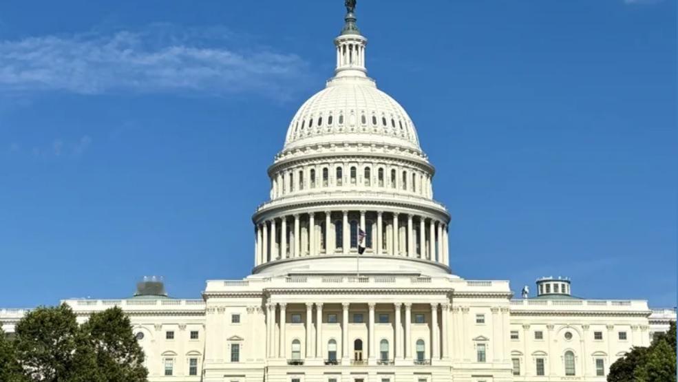 胡萝卜加大棒！台美签署新协议，赖清德卖台曝光，美再抛涉台法案！1月15日美国众