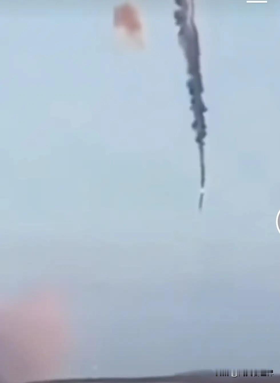 本想在关键时刻“秀肌肉”，但却事与愿违，俄罗斯重型洲际弹道导弹发射失败，使人不得