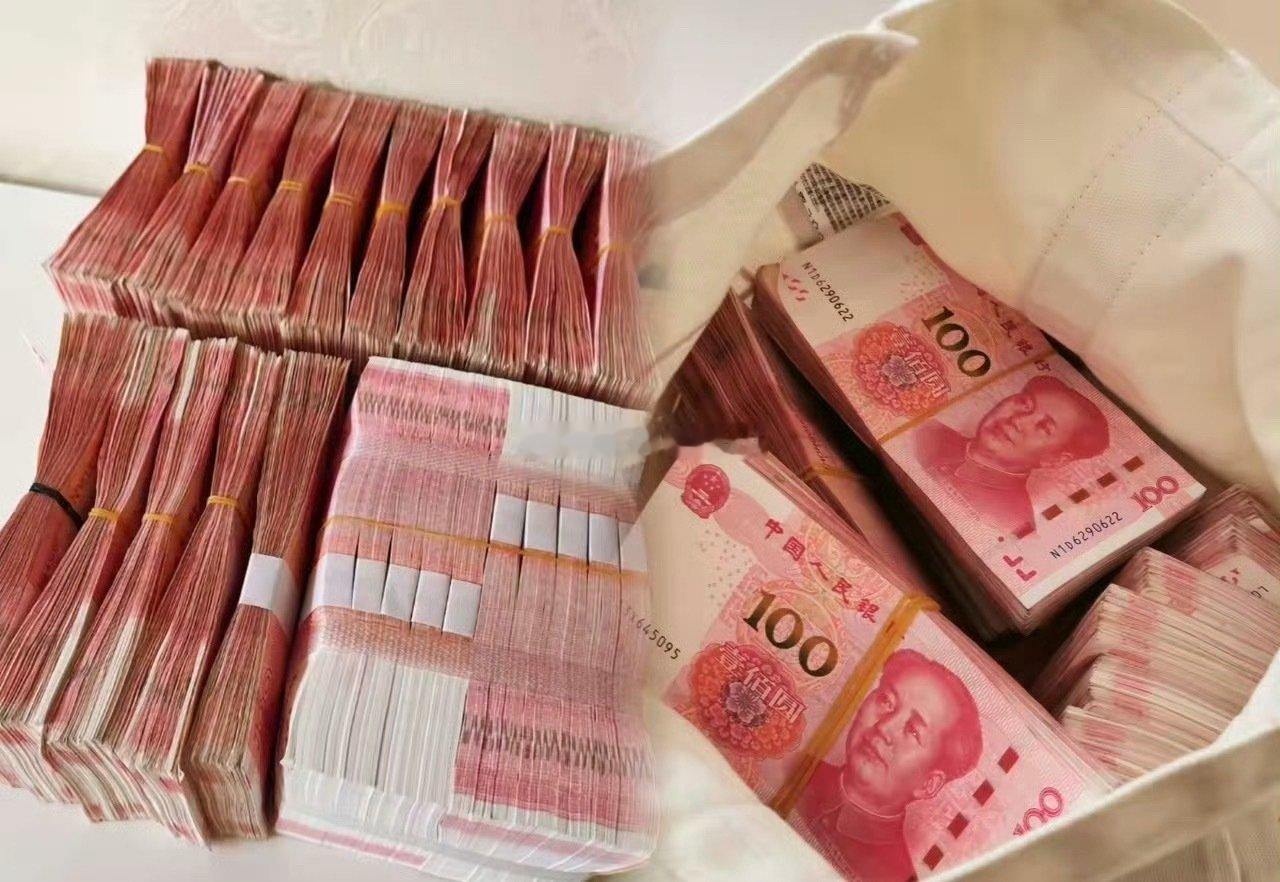 可惜大部分人都是买了小轿车如果2015年投资30万那么现在的你买了比特币：现在是8亿买了比亚迪：现在