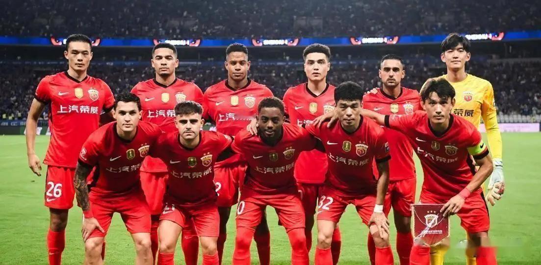 海港在客场获得一分算是很不错了！没有输球可以了！有意思的是海港队主场全坑，讲究