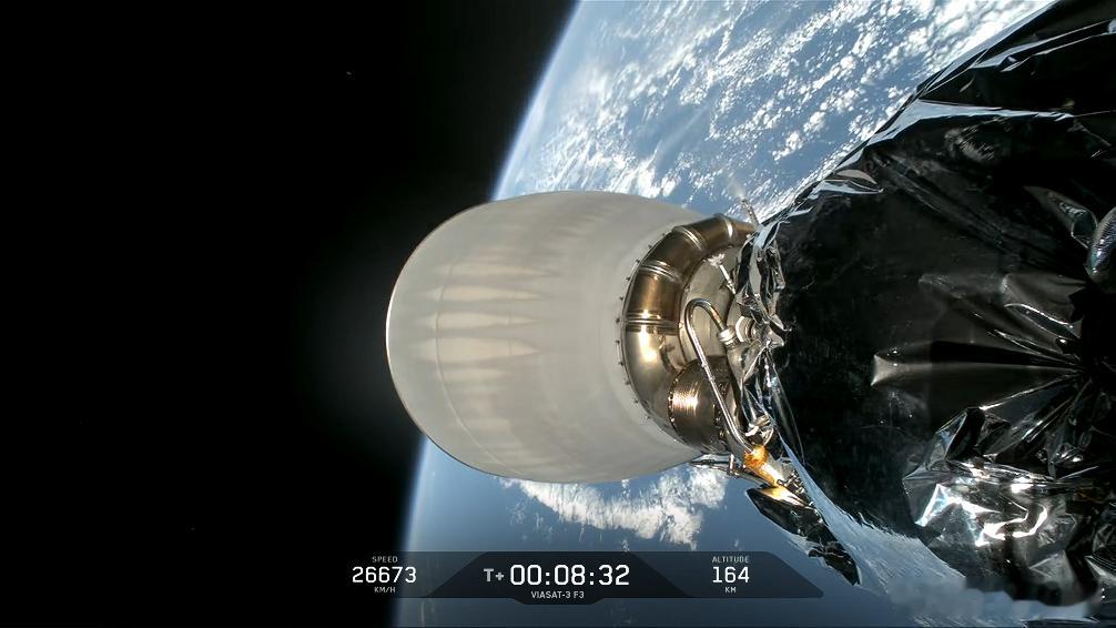 spacex猎鹰重型火箭好嘞，二级一次关机，开始十分钟左右的滑行段，未来还有两