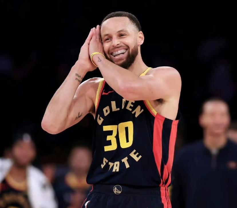 一觉醒来！NBA传来了2个不得不说的重磅消息：第一，不幸中的万幸！库里遭遇左腿