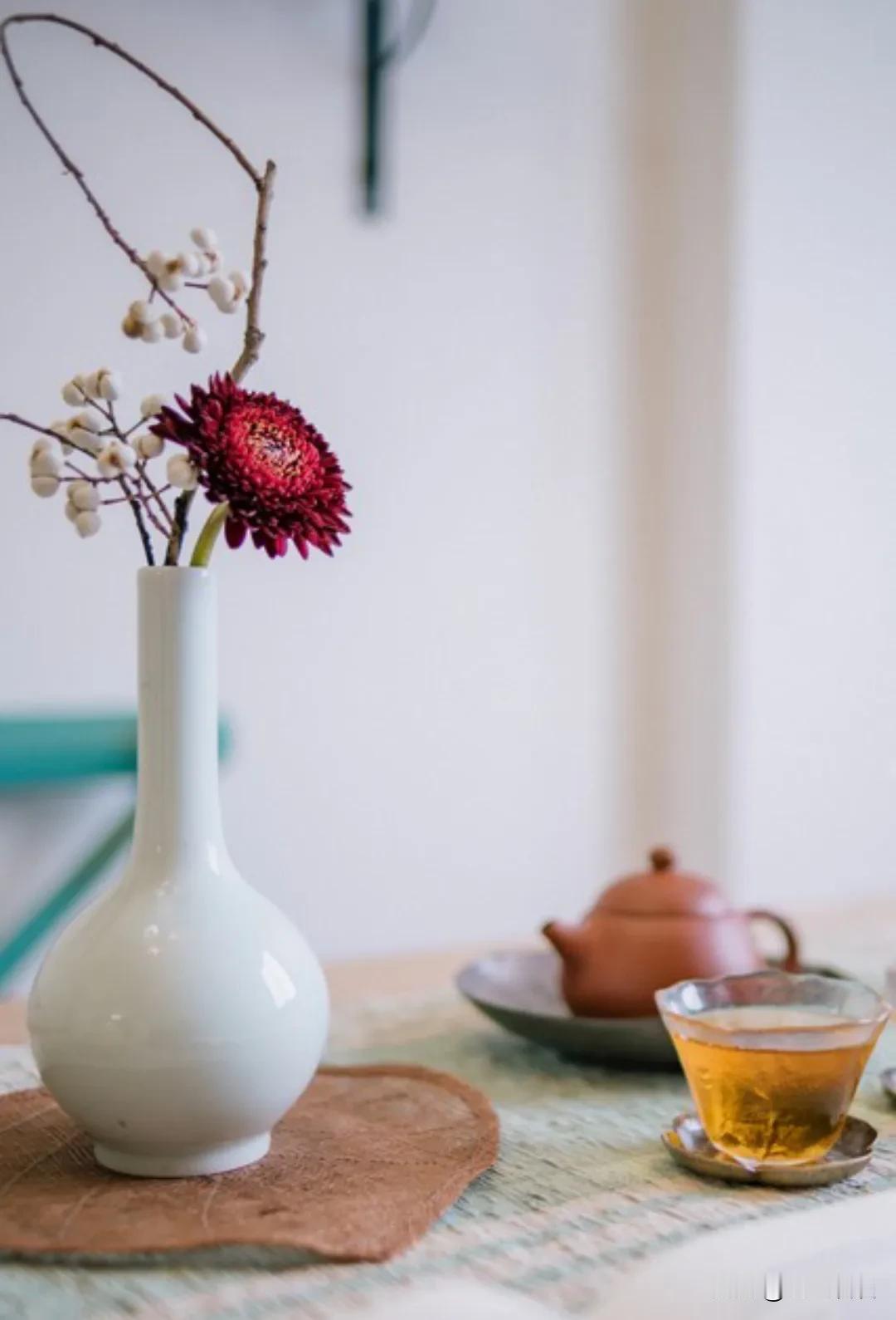 王志文有一段非常经典的台词说：“我现在已经不和别人争吵了，因为我开始意识到，每个