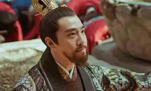 朱瞻基刚刚即位，他的叔叔汉王朱高煦便在乐安州起兵造反，意图效仿其父朱棣再来一次靖