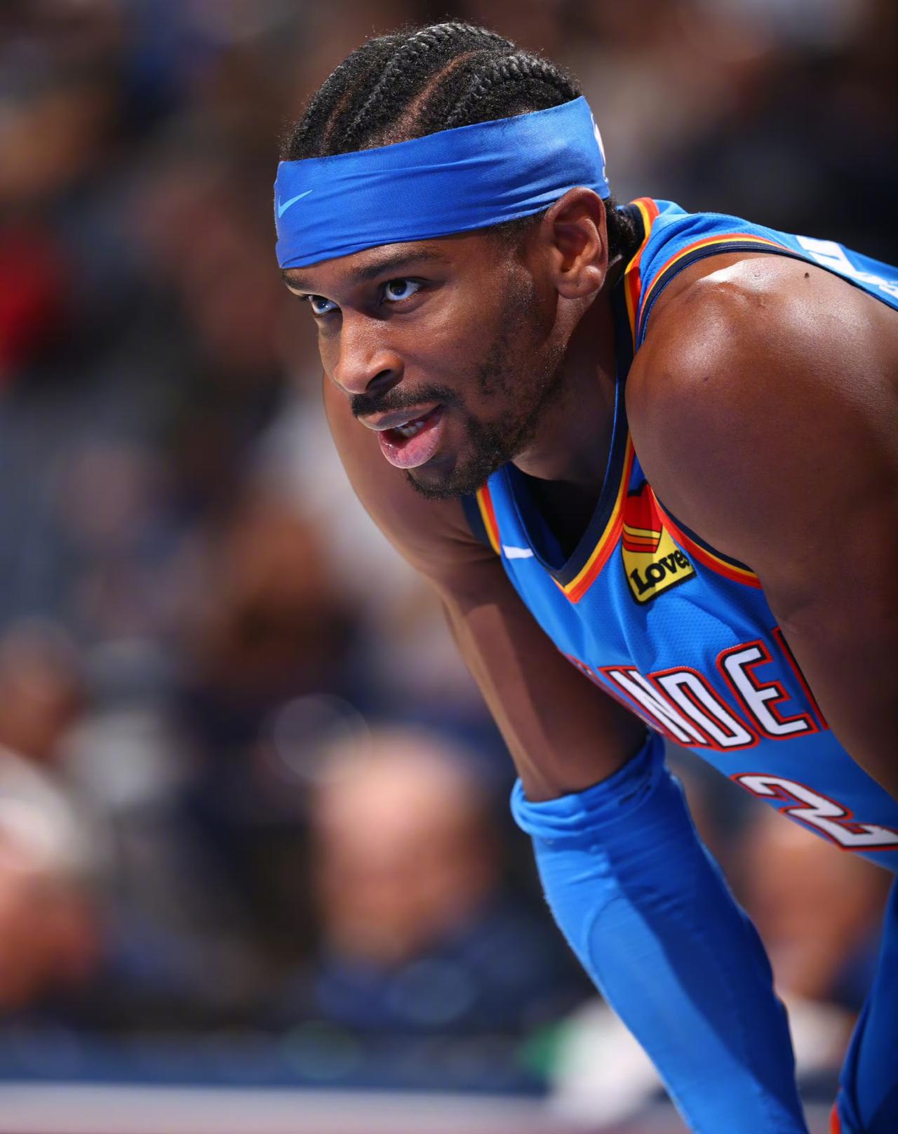 神仙剧情，实力收割，亚历山大彻底打服了球迷！残阵雷霆3分险胜掘金；历史总是惊人