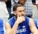 NBA常规赛，独行侠99-101不敌鹈鹕。赛后，克莱-汤普森接受了媒体采访。克