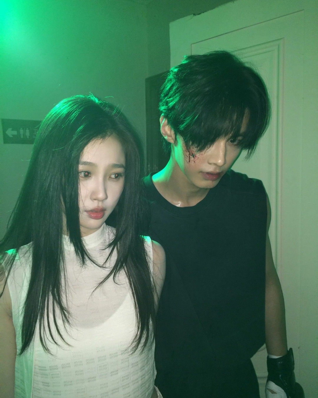 虞书欣发了最好嗑的镜头live就这个双轨，没有不磕的义务！