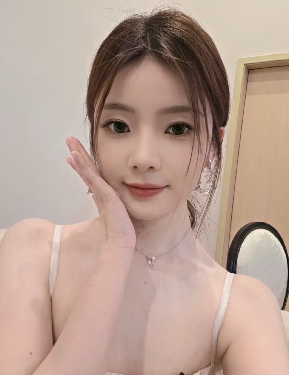 陈卓璇陈卓璇陈卓璇