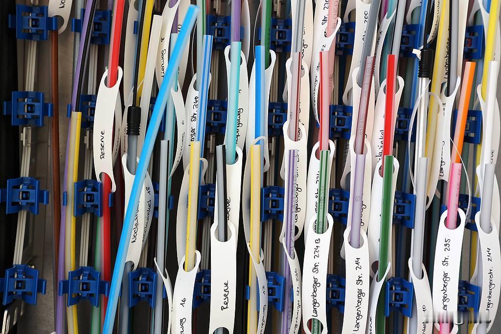 价格暴涨650%！光纤全球爆单，18只核心受益概念股全梳理本次梳理核心光纤