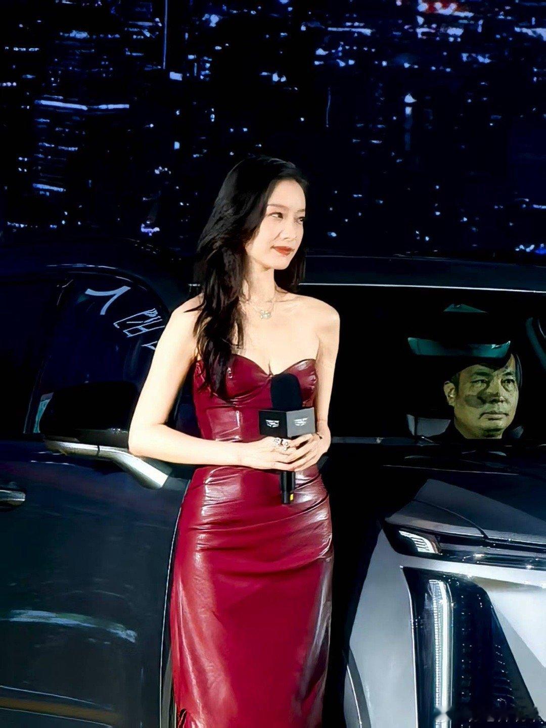 倪妮代言的首个汽车品牌也是她人生的第一辆车​​​
