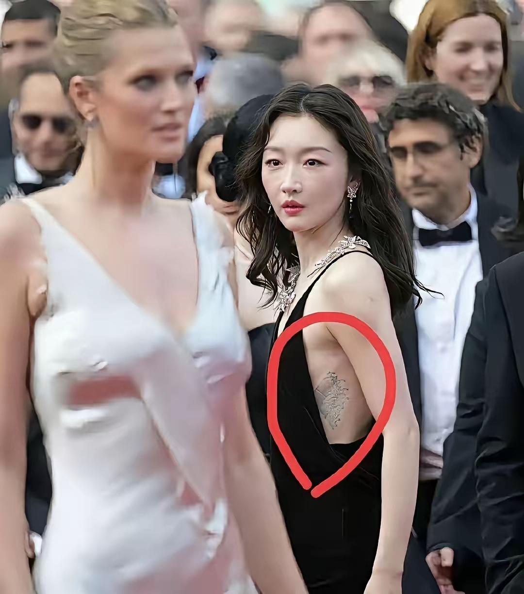 这家伙，纹到这儿都没盖住？这姐们儿，也太飒了！谋女郎里，最标新立异的一个！长得小