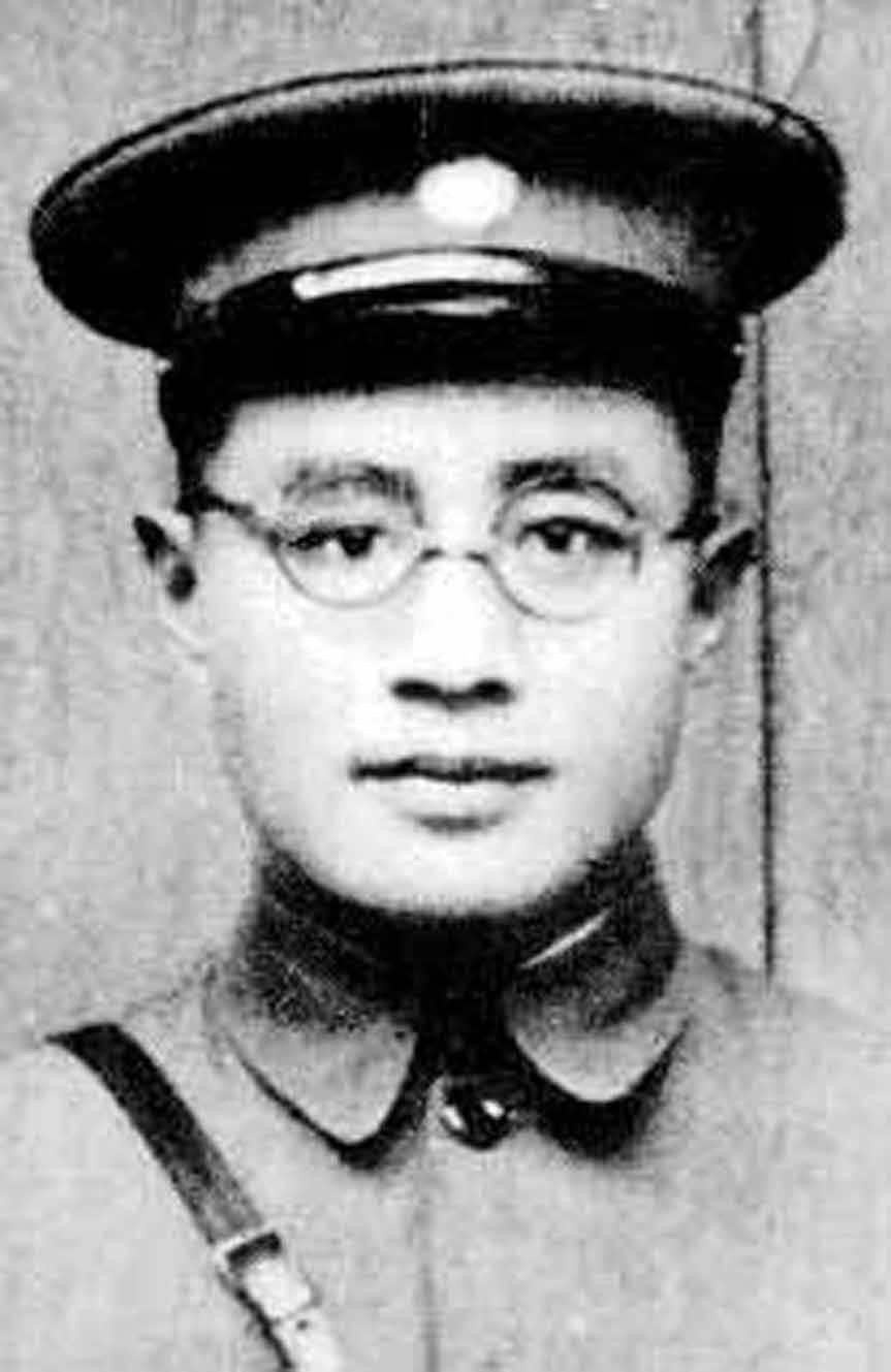 1949年，刘伯承听说原配还活着，并且日子过得很艰苦，就托人给她带信，想把她接到