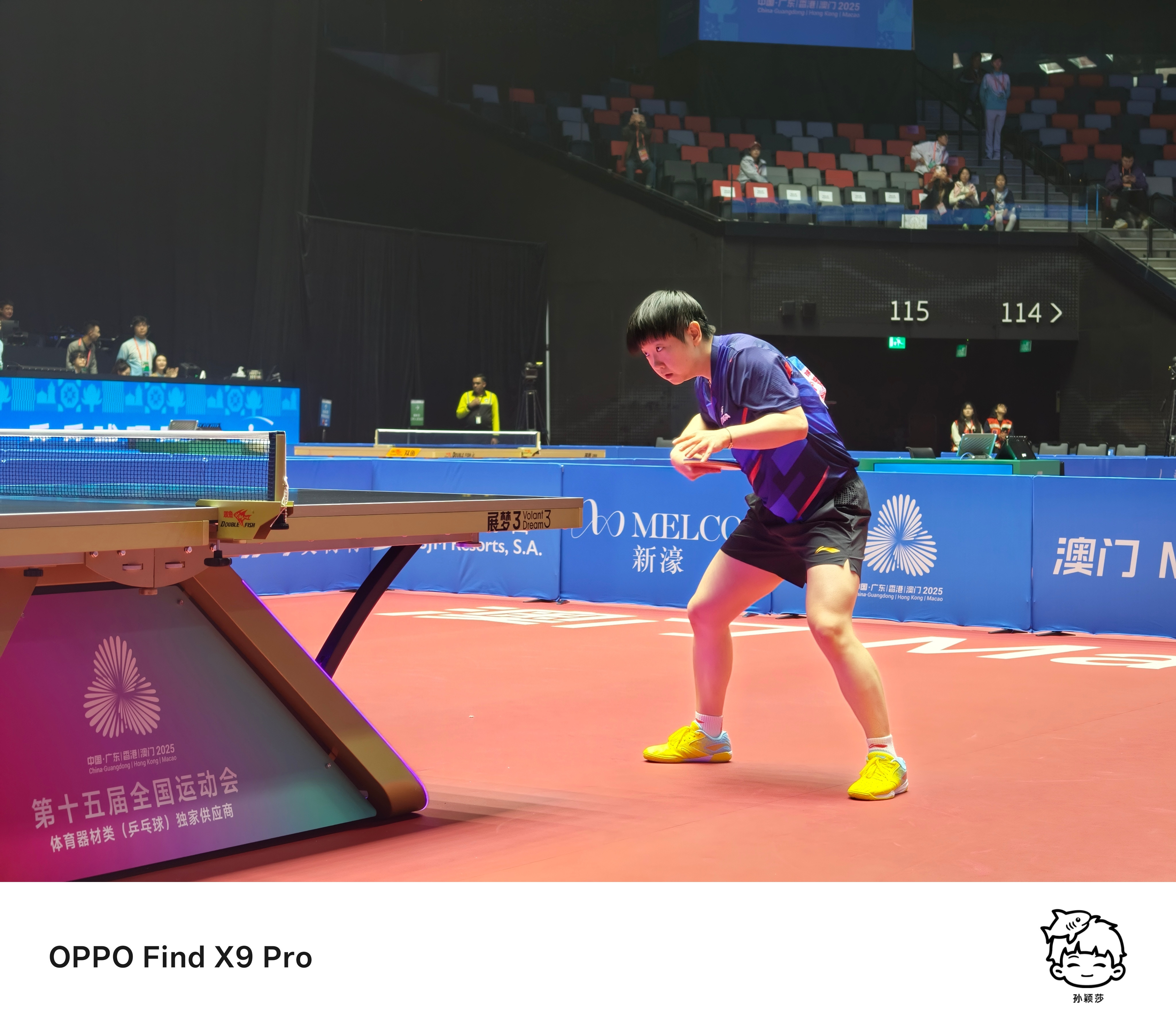 这球速有多快？告诉你！孙颖莎这板反手回球，在的高速连拍下虎虎生风。球路、弧线