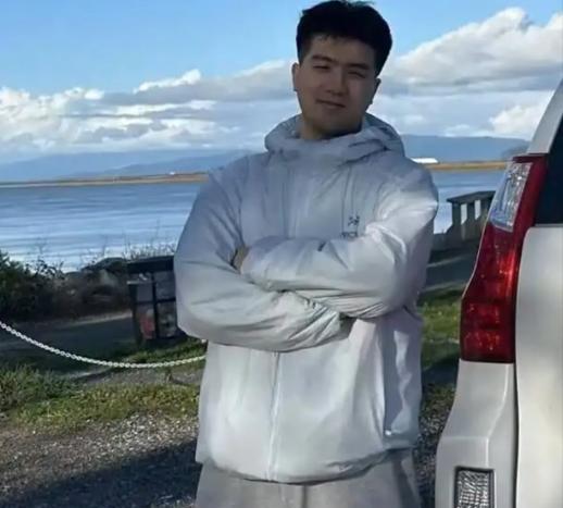 实锤，公务员“上四休三”有明确的参照出处了。这个参照就是加拿大。河北26岁小伙考