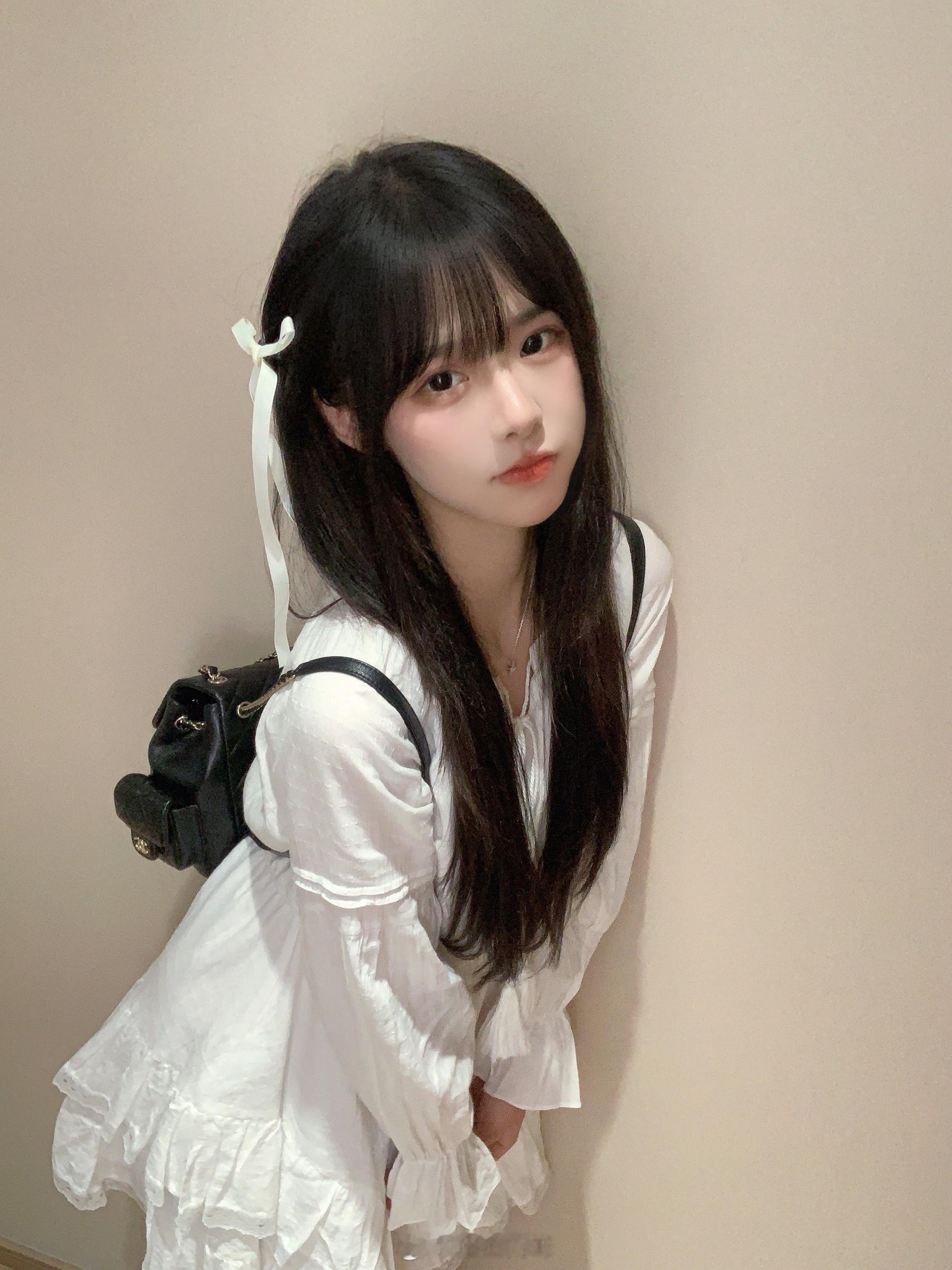 才不是乖乖女૮₍ꐦ-᷅⤙-᷄₎ა​​​
