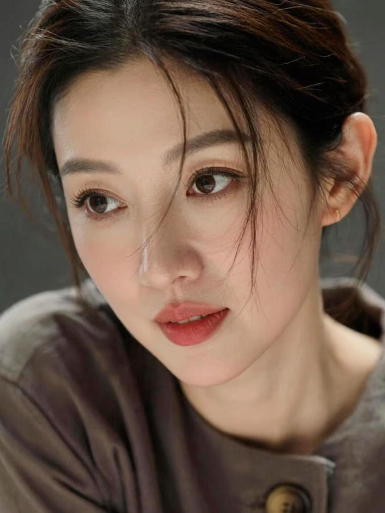 还会是初见的那般明媚不。