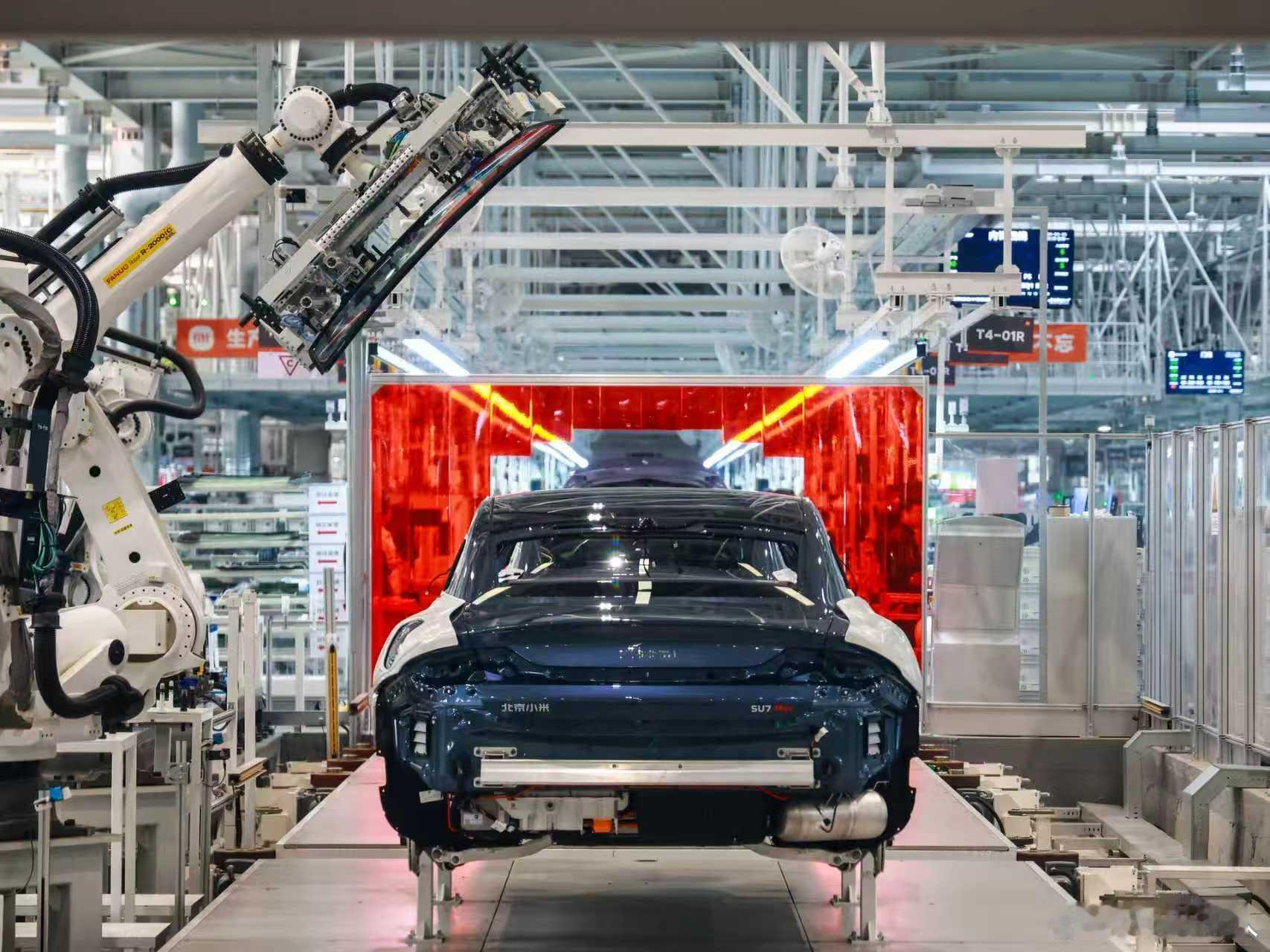 小米以前是一车难求，现在直接搞现车选购了，SU7是跌到坑里卖不动了，但是YU7上