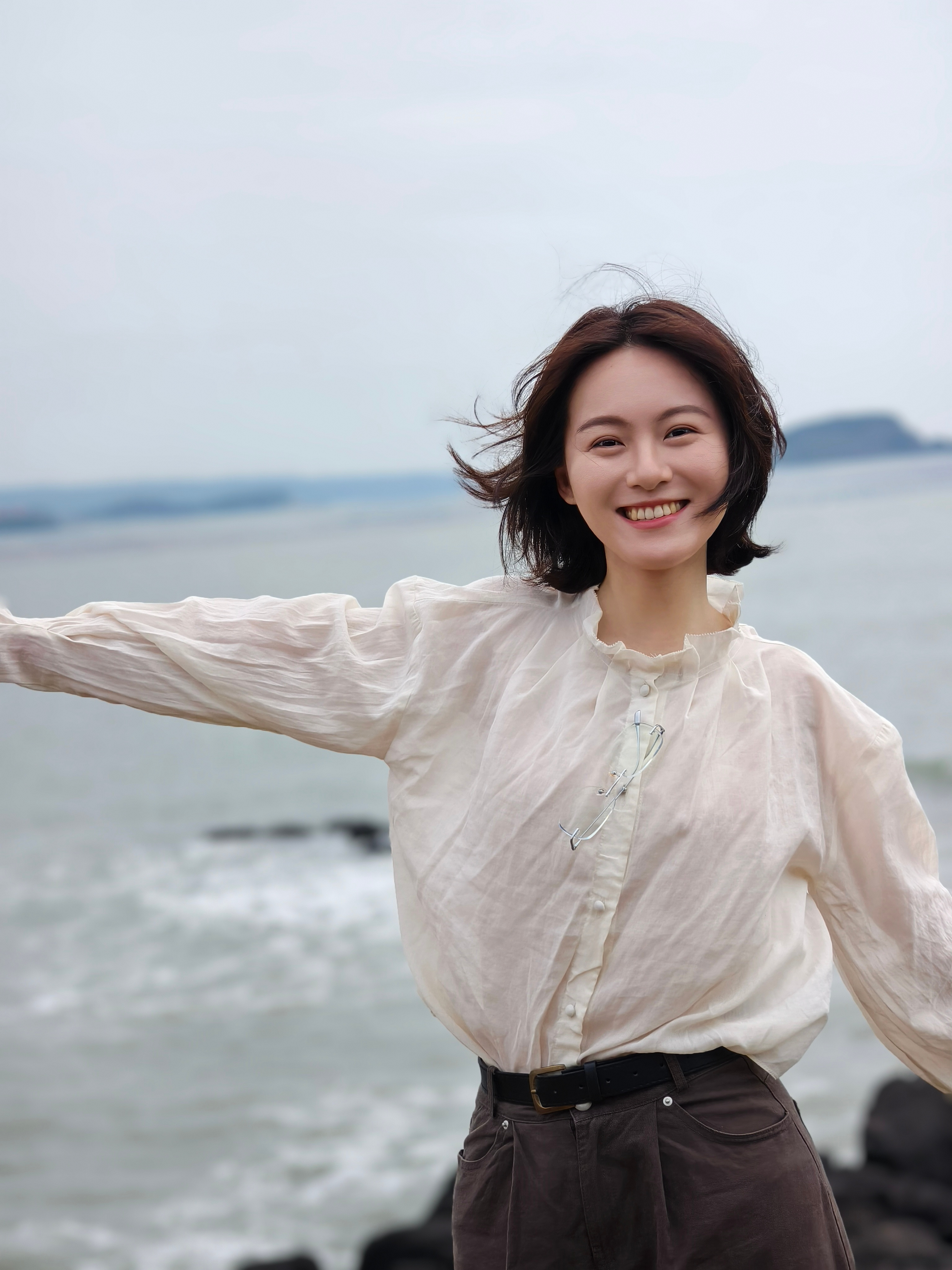 去海边发呆才是正经事我宣布海浪声是世界上最完美的白噪音～在快节奏的城市里待久了，