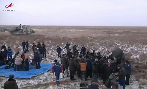 俄“联盟”飞船携3名宇航员顺利返回地球！可能很多朋友不知道，12月9日，搭载3人