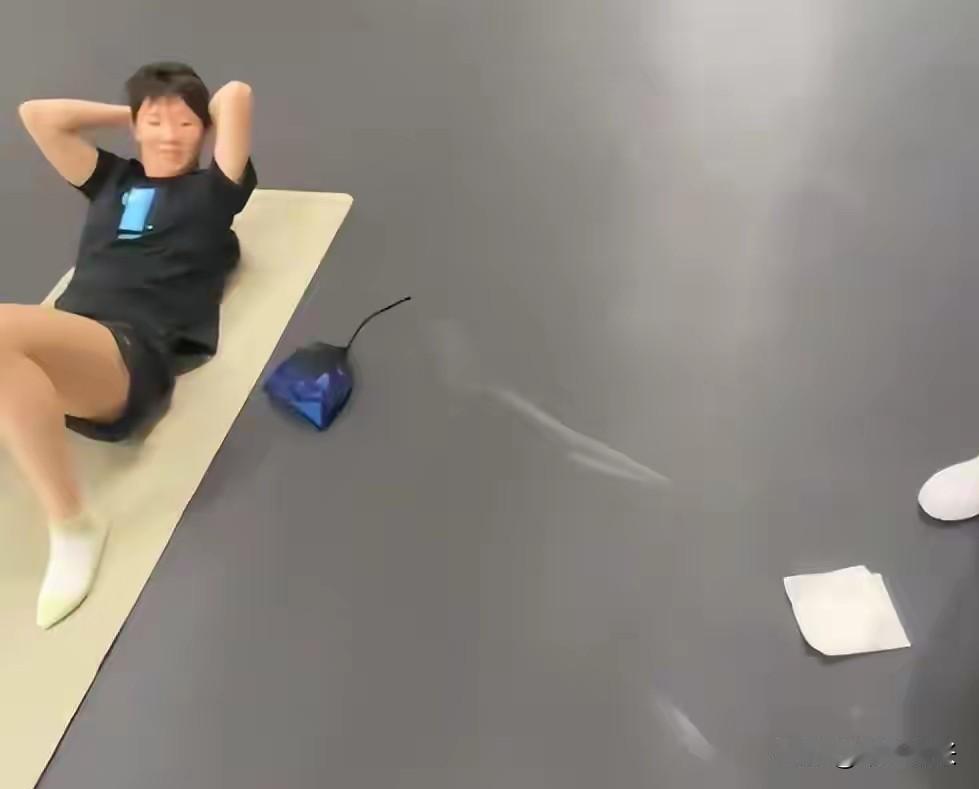 10月12日，印度布巴内斯瓦尔亚洲乒乓球团体锦标赛闹了笑话。中国乒乓球队队医发布