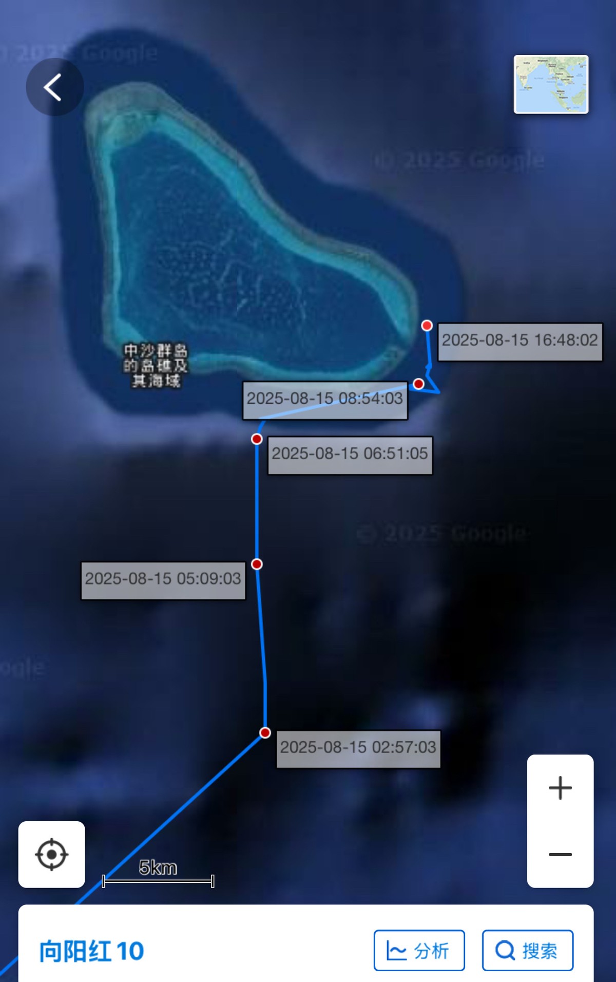 根据菲律宾媒体的报道，8月15日，中国的“向阳红10号”科考船突然抵达黄岩岛，并