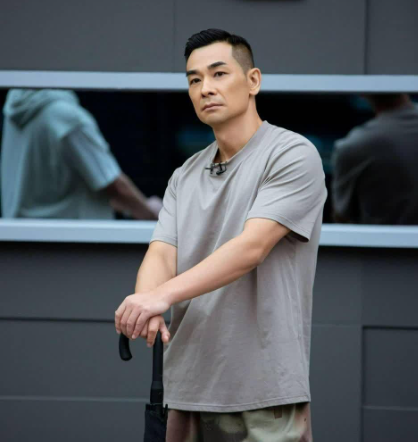 赵文卓才是人间清醒啊！直到李连杰独自躺在高级病房，才知道赵文卓当初的选择到底有多