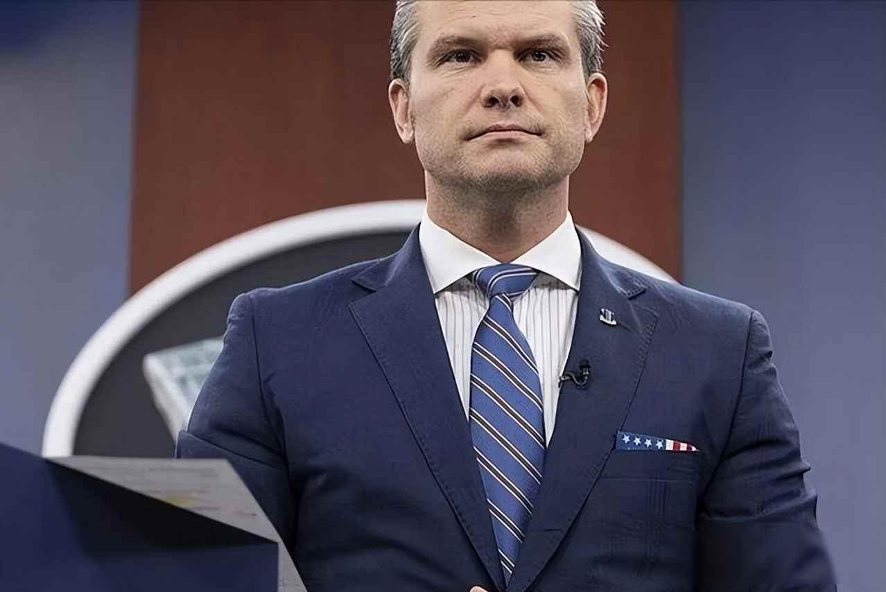 凌晨三点的印度洋，一艘伊朗护卫舰沉了，180人里101个没回来。美军核潜艇用鱼雷