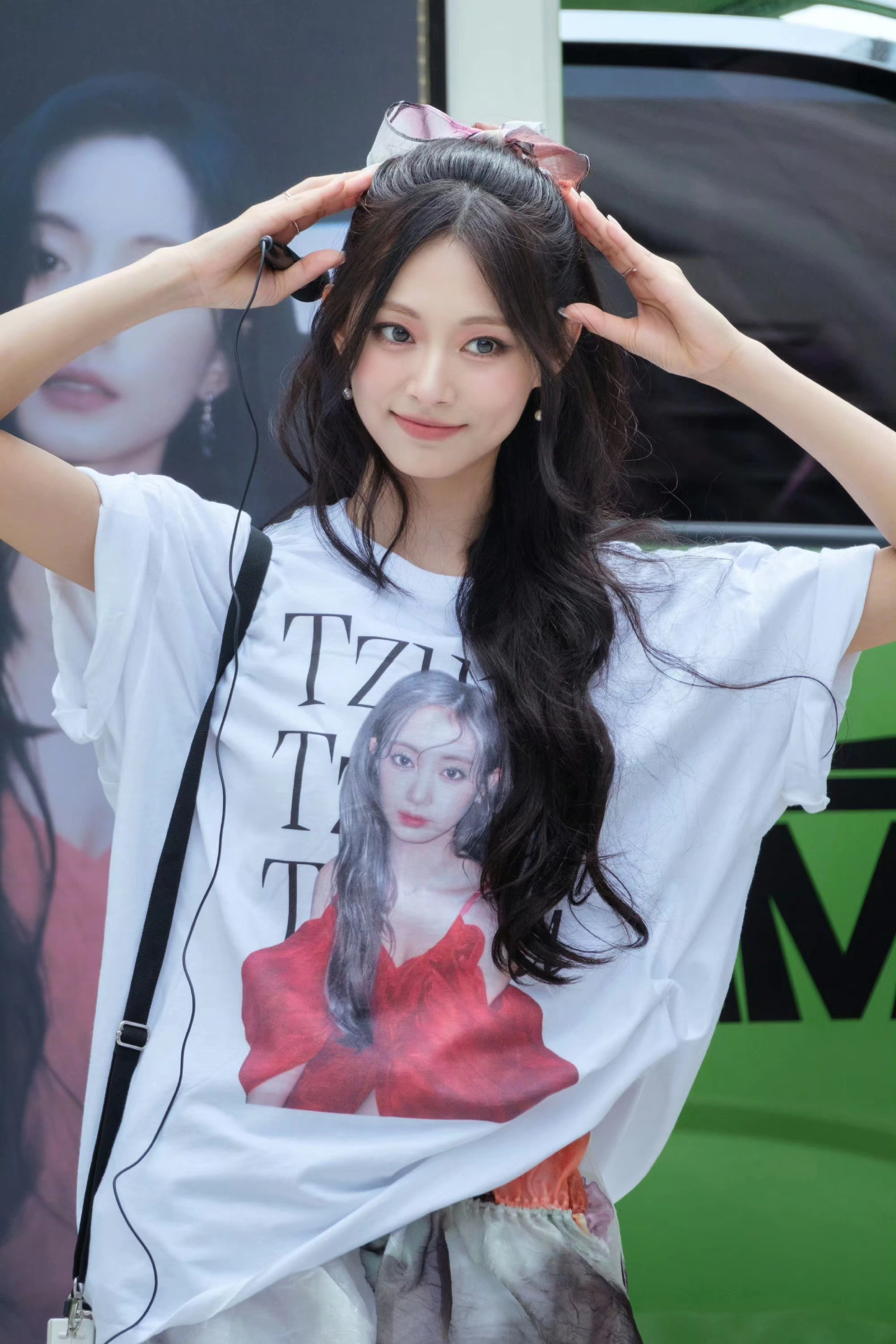 周子瑜回味一下好萌的妆造[点赞]​​​