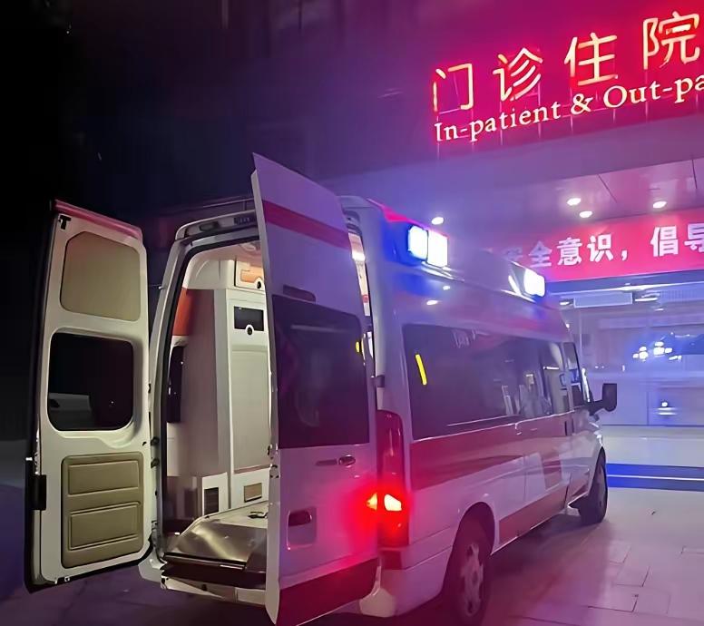 这起发生在深圳的120急救违规转运致死案确实令人愤怒，官方通报与事件细节如