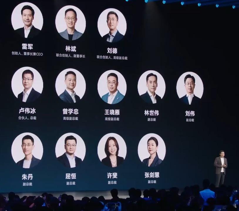 老板的高度决定人才的高度。雷军曾公开表示，创始人必须是公司最大的HR。他在演讲中