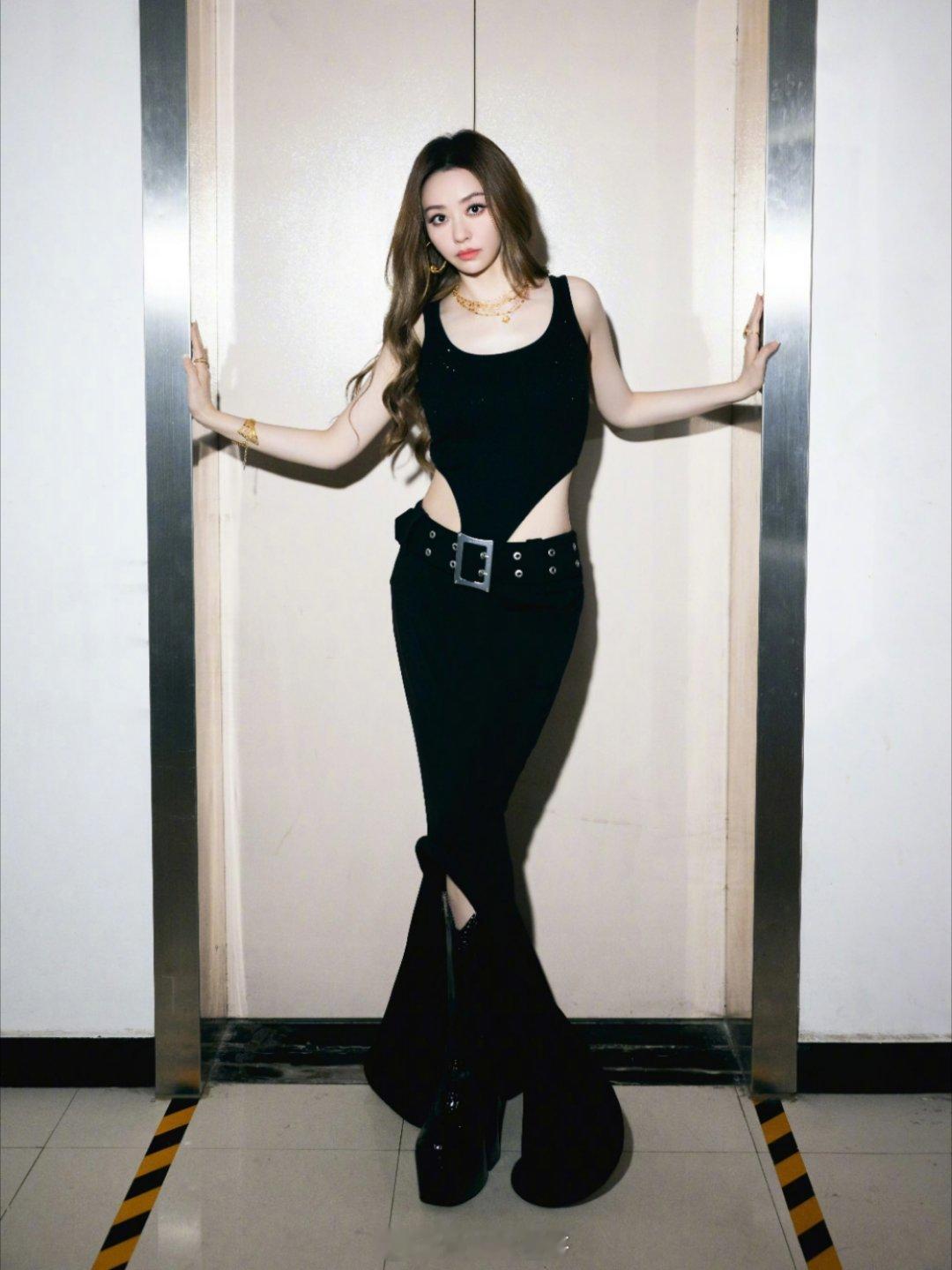 电视剧《枭起青壤》OST：张靓颖